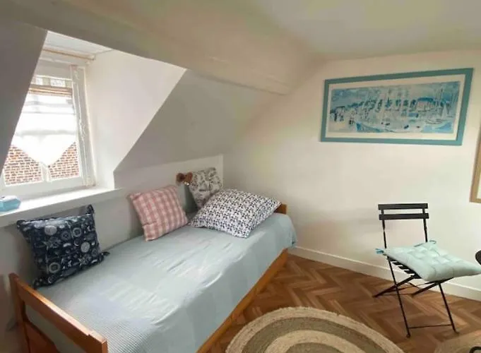 Alojamento de Acomodação e Pequeno-almoço La Petite Marcotte 3*